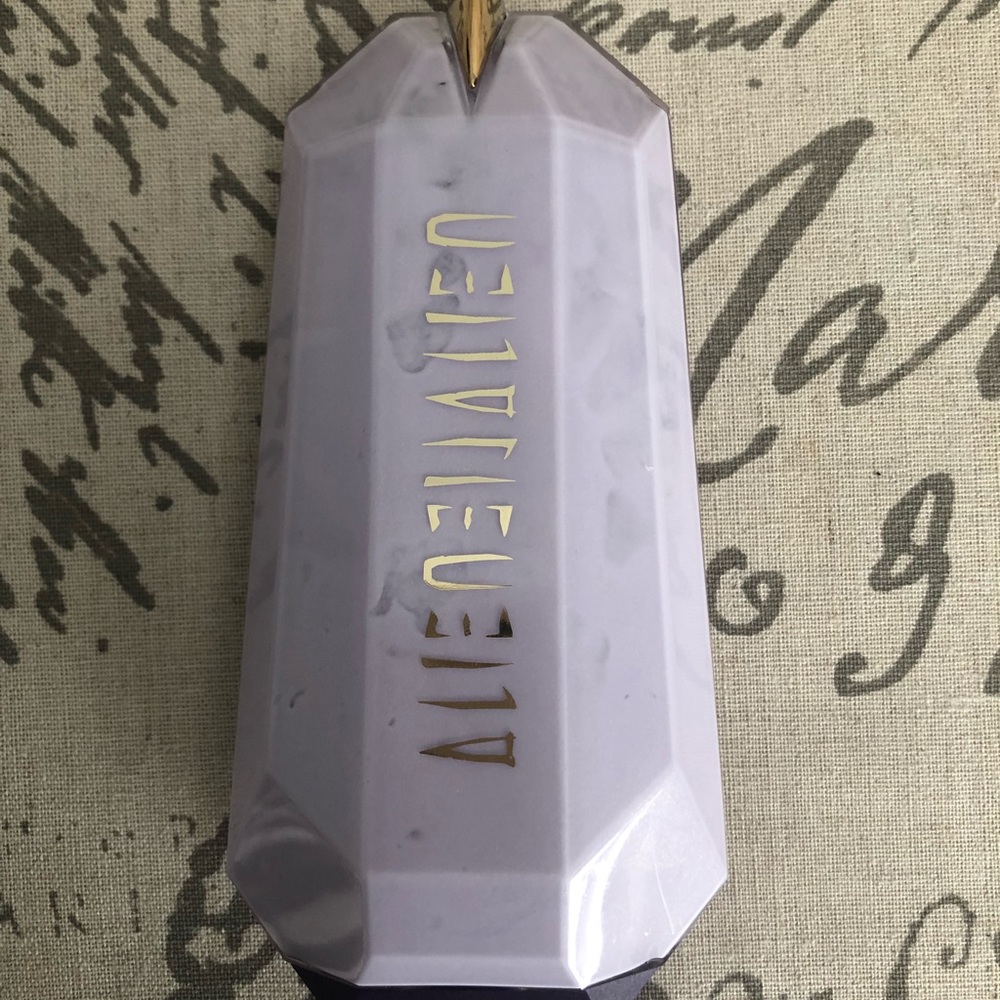 Mugler Alien Body Lotion